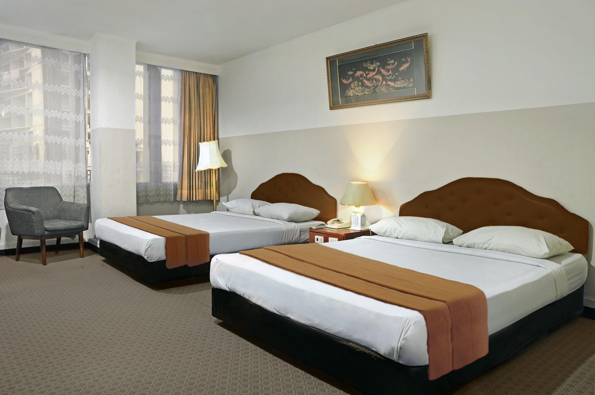 Hotel Banyuwangi Sintera Jakarta Exterior foto